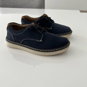 Johnston & Murphy Toddler Boys McGuffey Plain Toe Shoe size 10 M both.